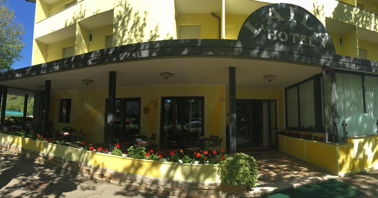 Hotel Laila Cesena Bagian luar foto